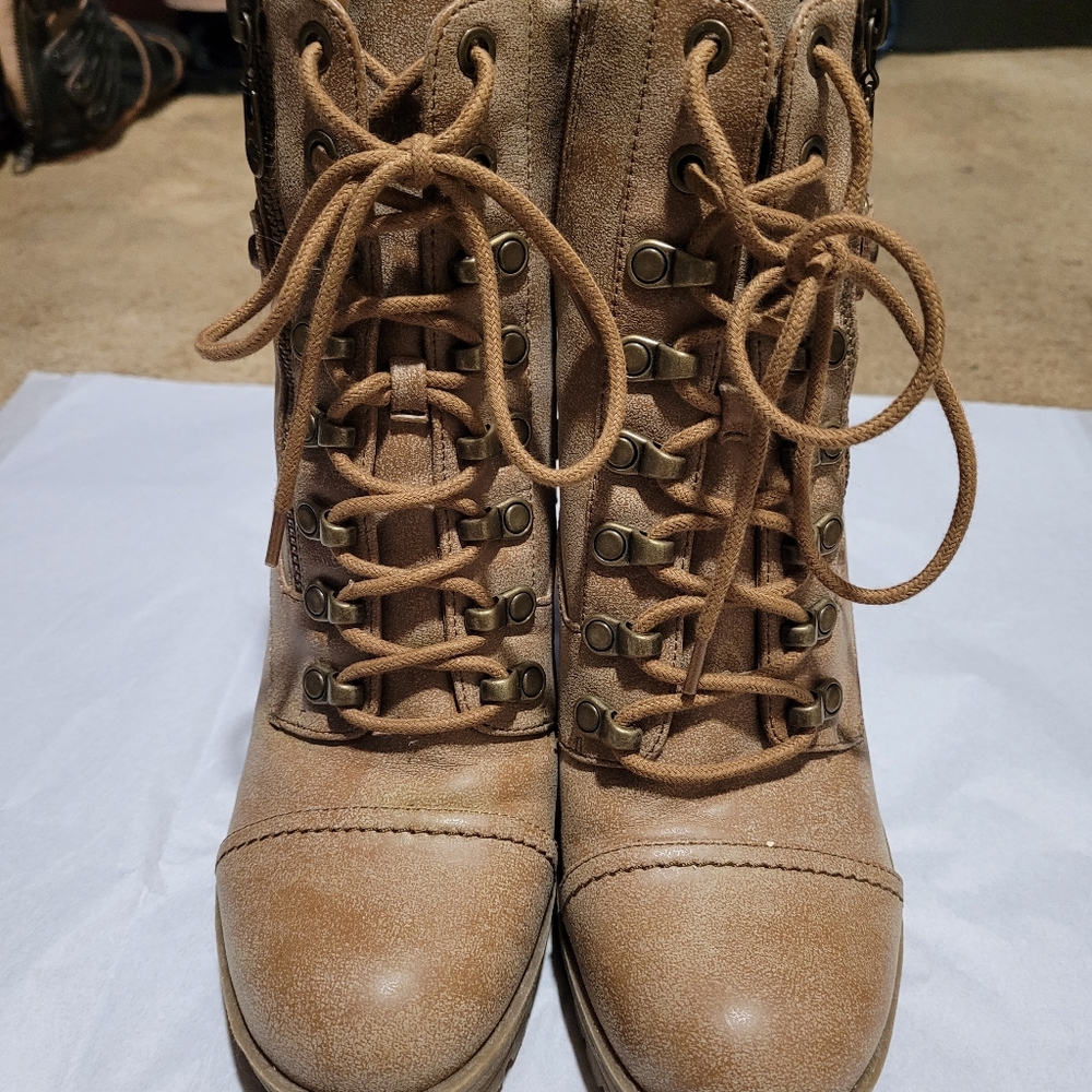 G by Guess boots, sz 9